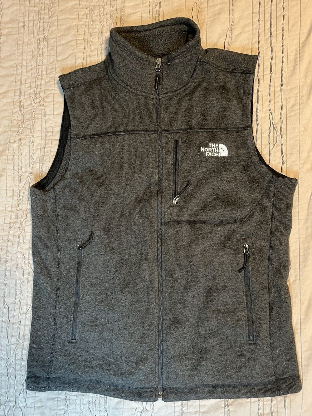 The North Face Gray Large Men’s Fleece Vest Full Zip With Chest Pocket